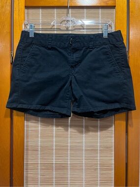 American Eagle black midi shorts, size 4